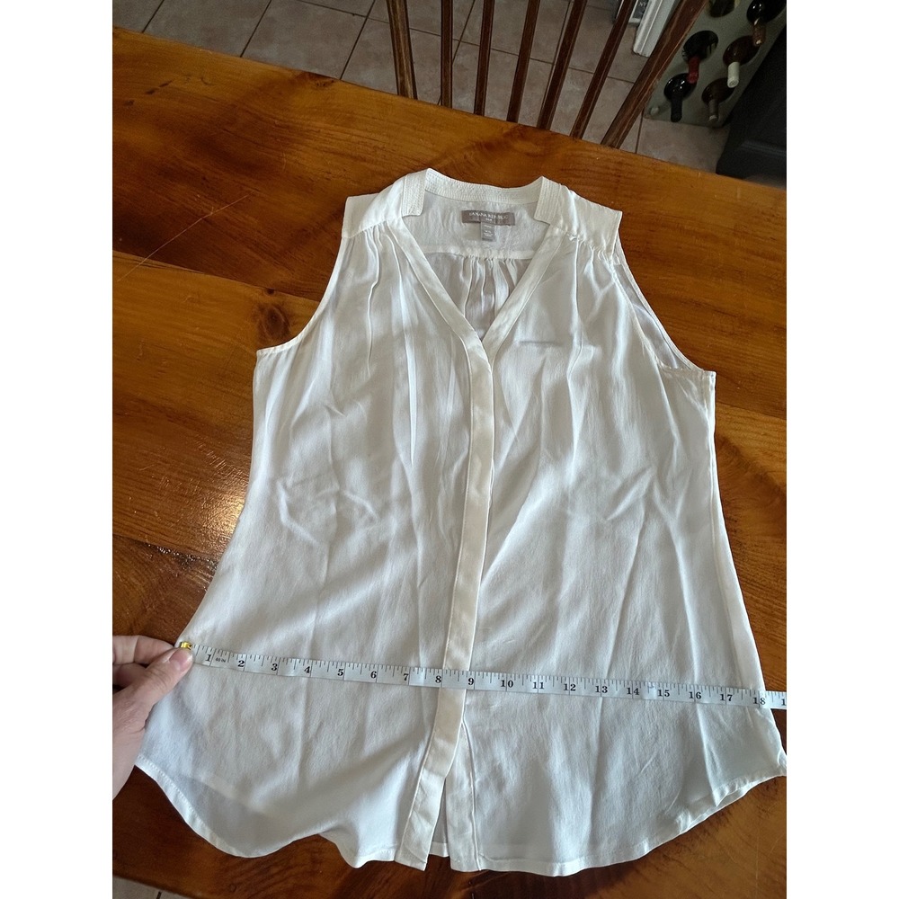 Banana Republic Silk Sleeveless Blouse XS Petite White Hidden Button Shell Top - Picture 5 of 7